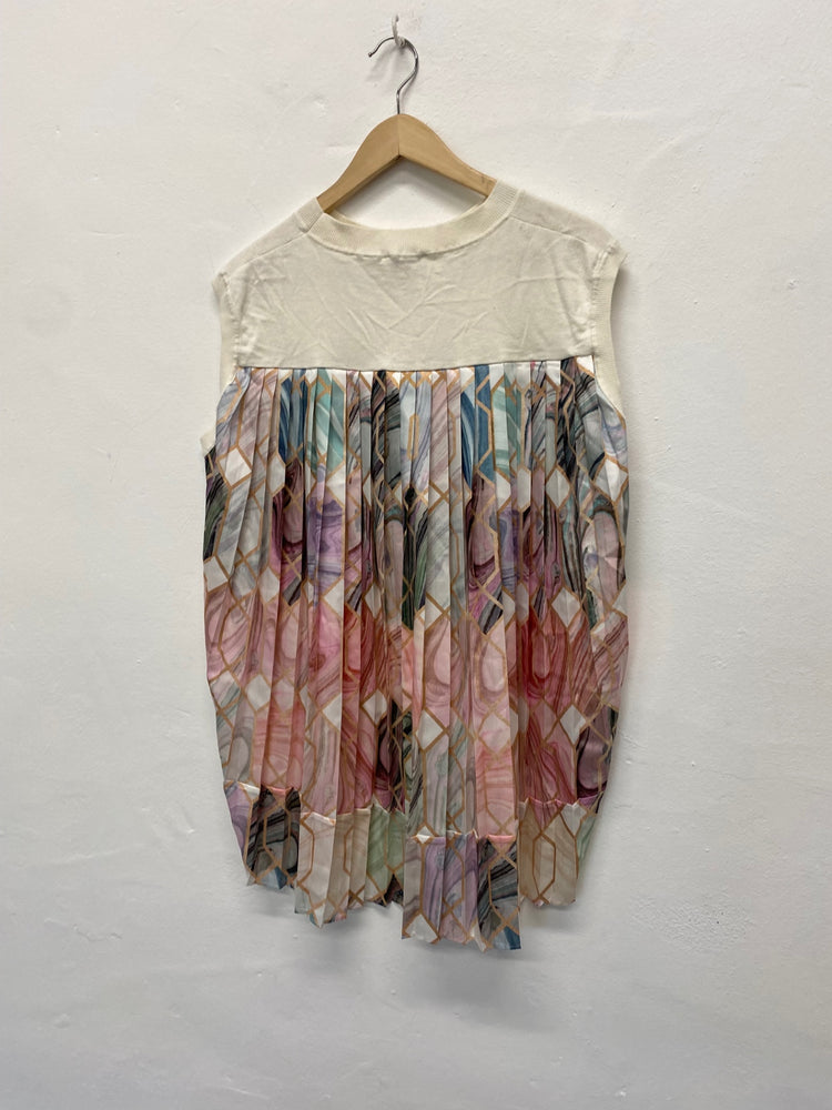 Fabulous Ted Baker Sleeveless pleated back Top Uk14-16 Size 4 Cream BM001