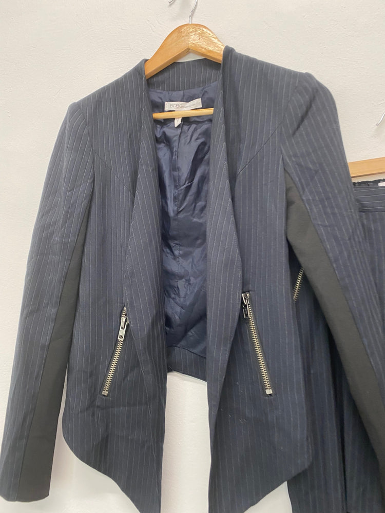 Fabulous BCBG Generation pinstripe classic Suit Set UK XS Navy NM001