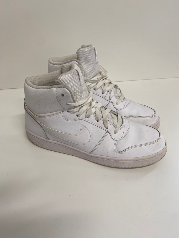 Fabulous Nike Ebernon mid Sneakers UK10 White
