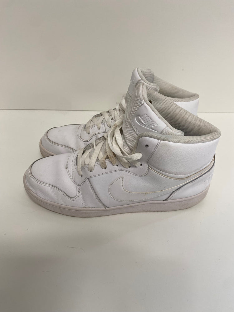 Fabulous Nike Ebernon mid Sneakers UK10 White