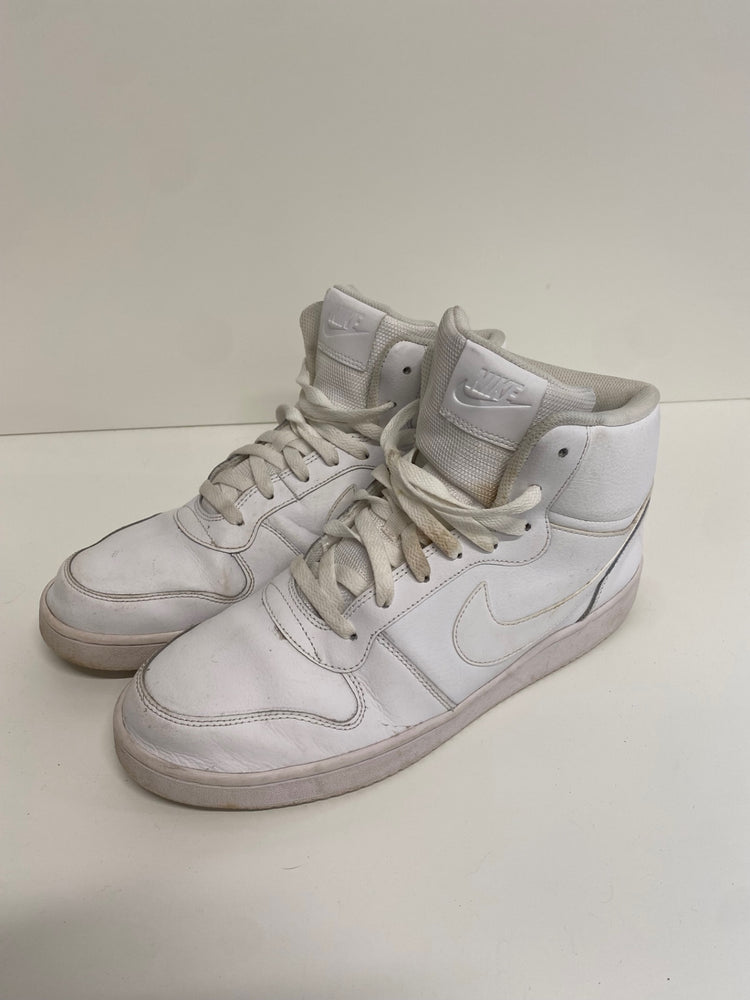 Fabulous Nike Ebernon mid Sneakers UK10 White