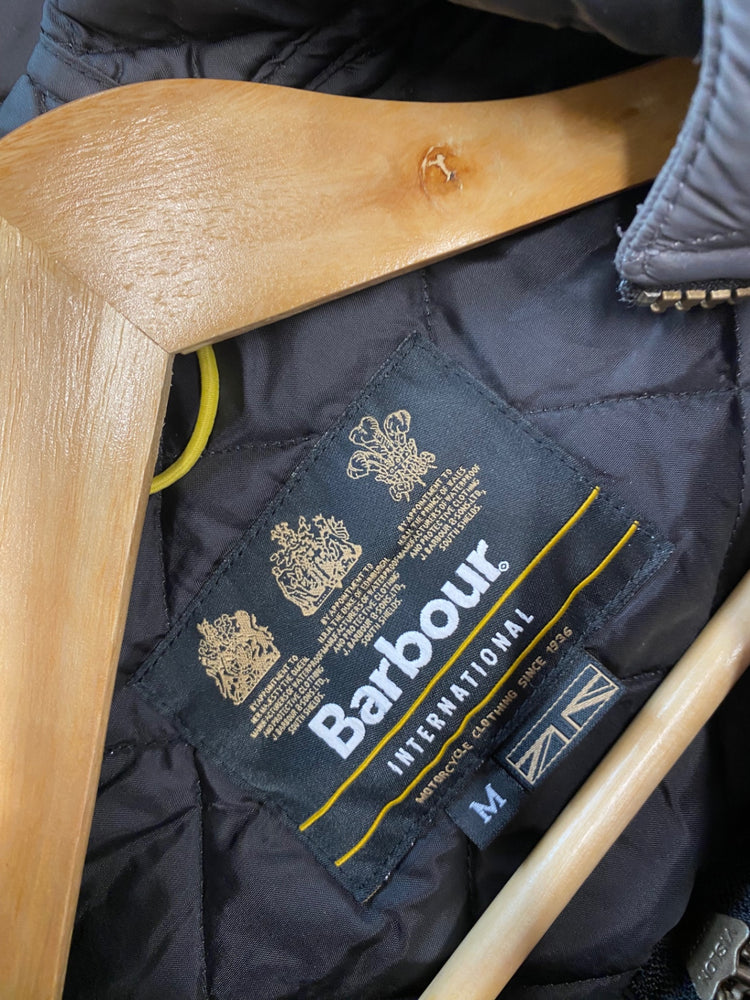 Fabulous Barbour International Paxton Quilted jacket UK M Charcoal Grey KB001