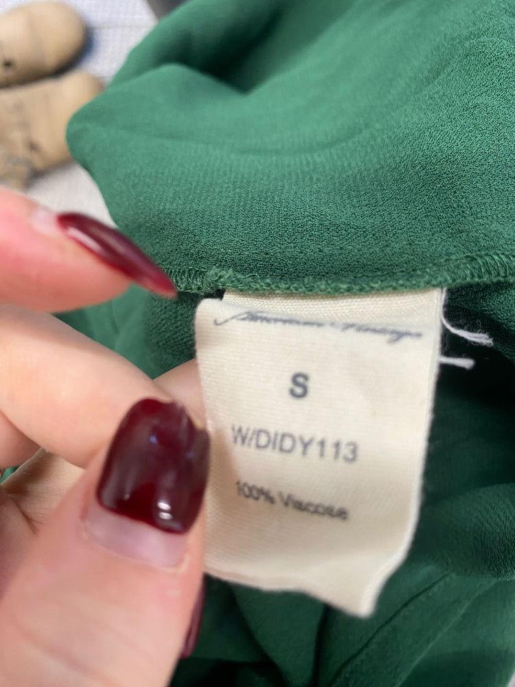 Fabulous American vintage Blouse UK S Green lightweight KB001