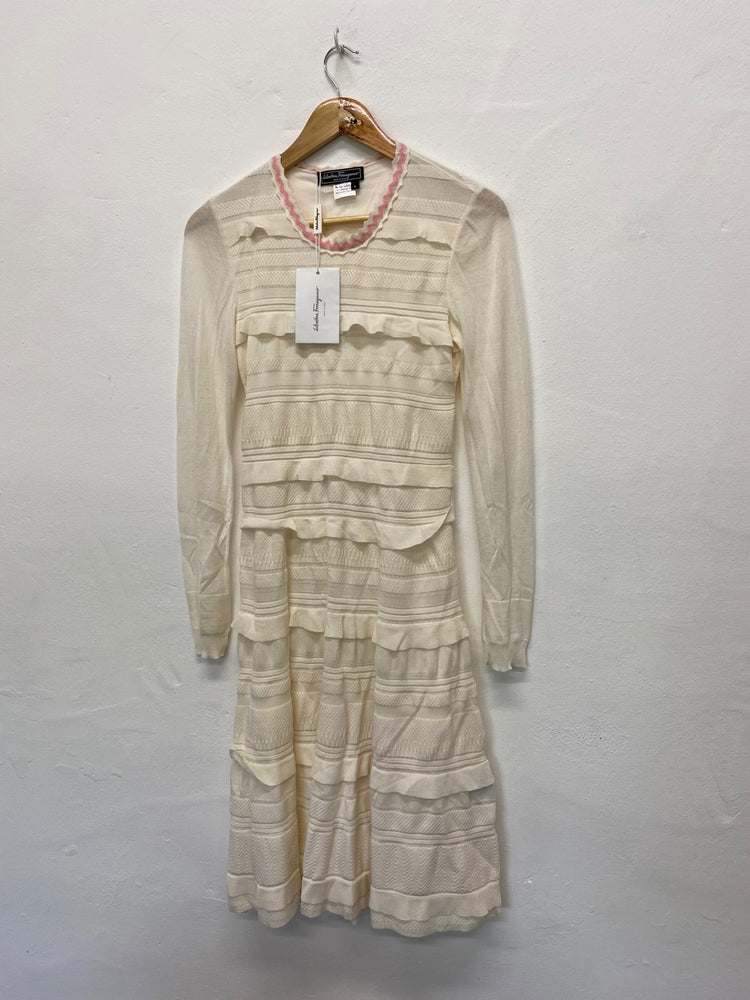 Fabulous Salvatore Ferragamo tiered knitted Dress UKS Cream Stunning KB001
