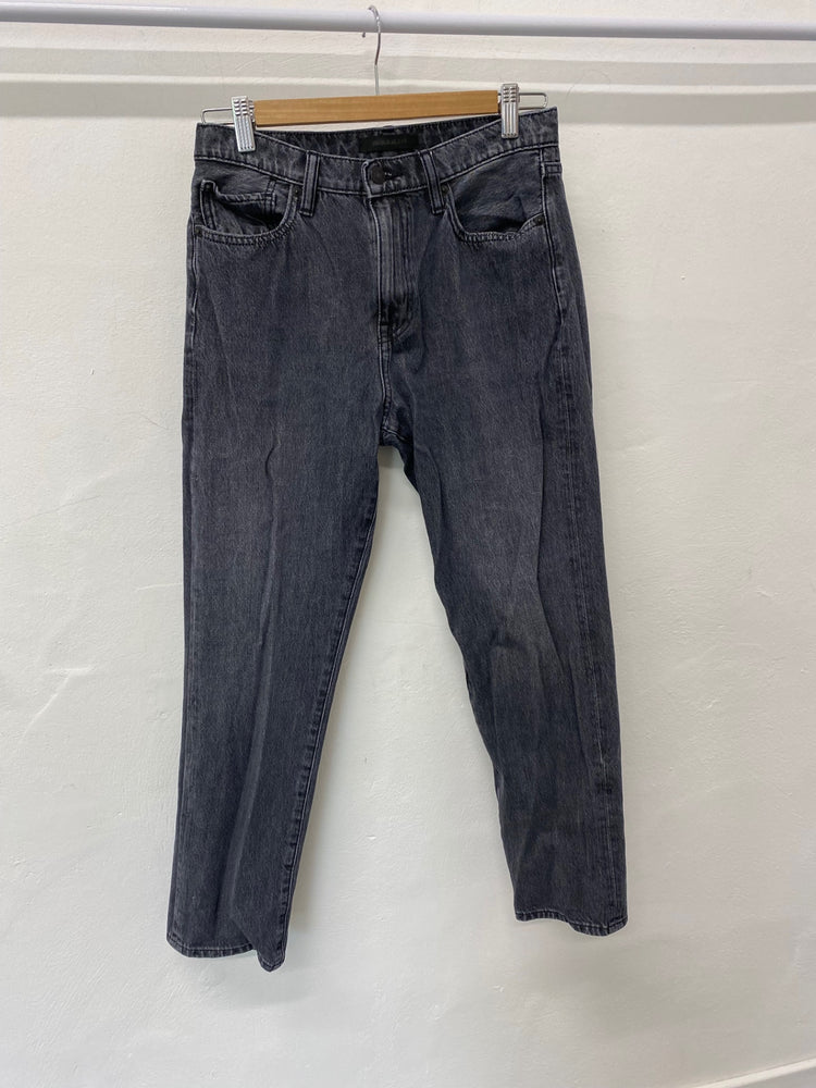 Fabulous Uniqlo straight high rise Jeans W28” L27” grey wash KB001