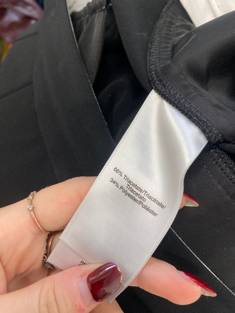 Fabulous DKNY Cropped tailored trousers UK10 Black BS001