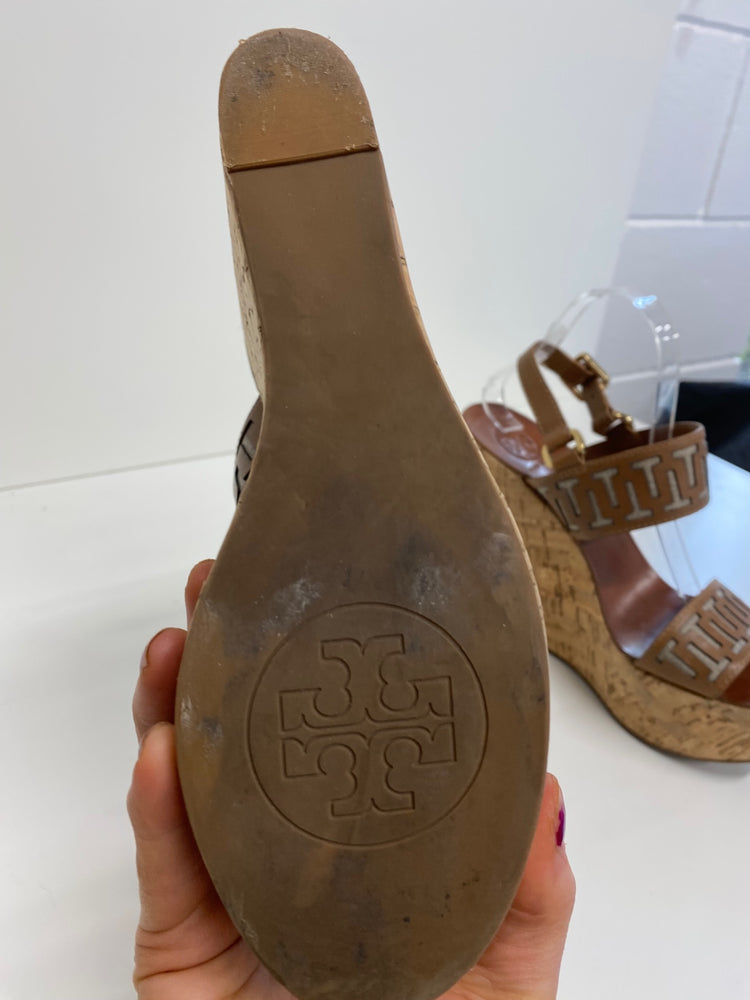 Fabulous Tory Burch Regan Wedge Sandals Uk7 Tan Logo GM143