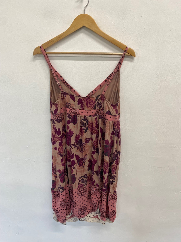 Fabulous Odd molly Dress UK 12-14 Pink floral GM143