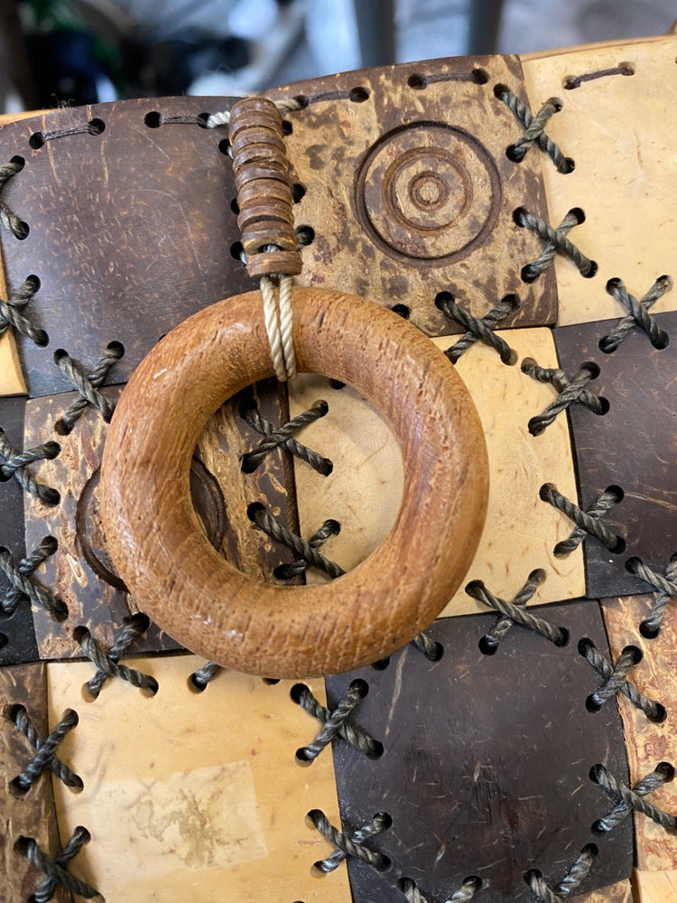 Fabulous Vintage 1980’s coconut & betul wood boho Cottagecore Handbag One size Brown TM395