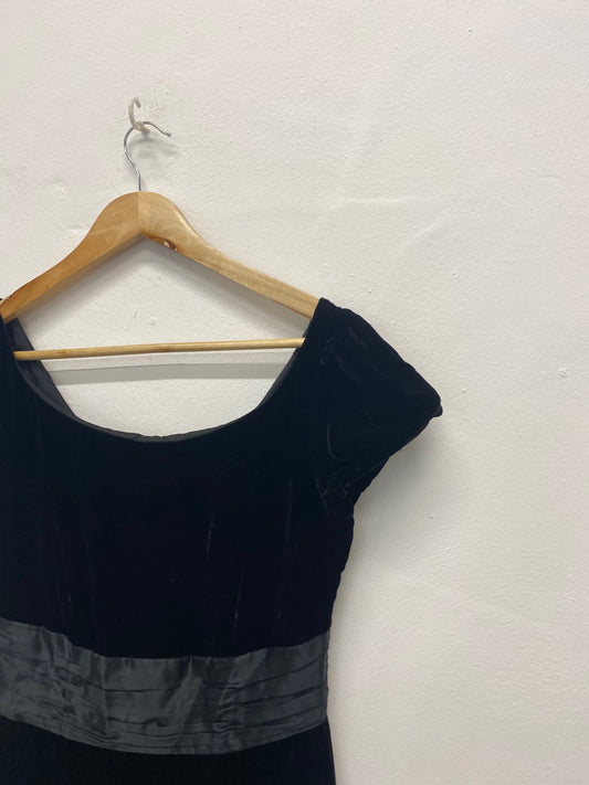 Fabulous Laura Ashley Midaxi classic Cottagecore timeless Dress Uk8 Black New BT001