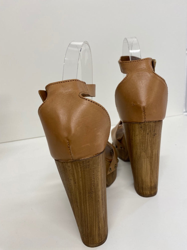 Fabulous Carvela by Kurt Geiger leather clog Sandals UK3 Tan stunning new BT001