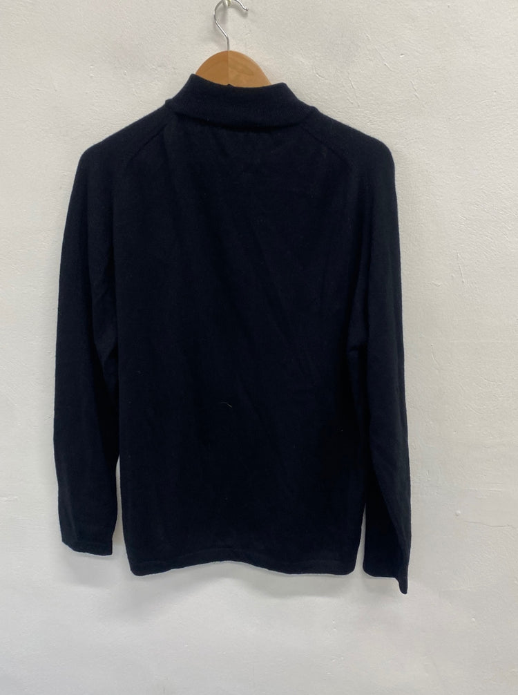 Classic Pringle of scotland Sweater UK L Black arm logo wool LG276