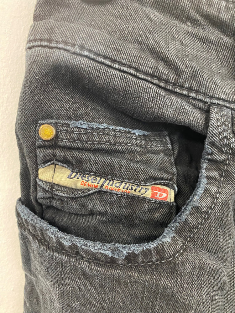 Fabulous Diesel Black Embroidered Y2K Vibes Skinny Jeans UK12 RD455