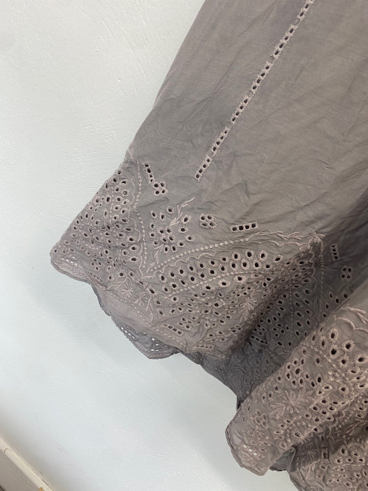 Fabulous Massimo dutti broderie Dress UK 12 Grey broderie GM143