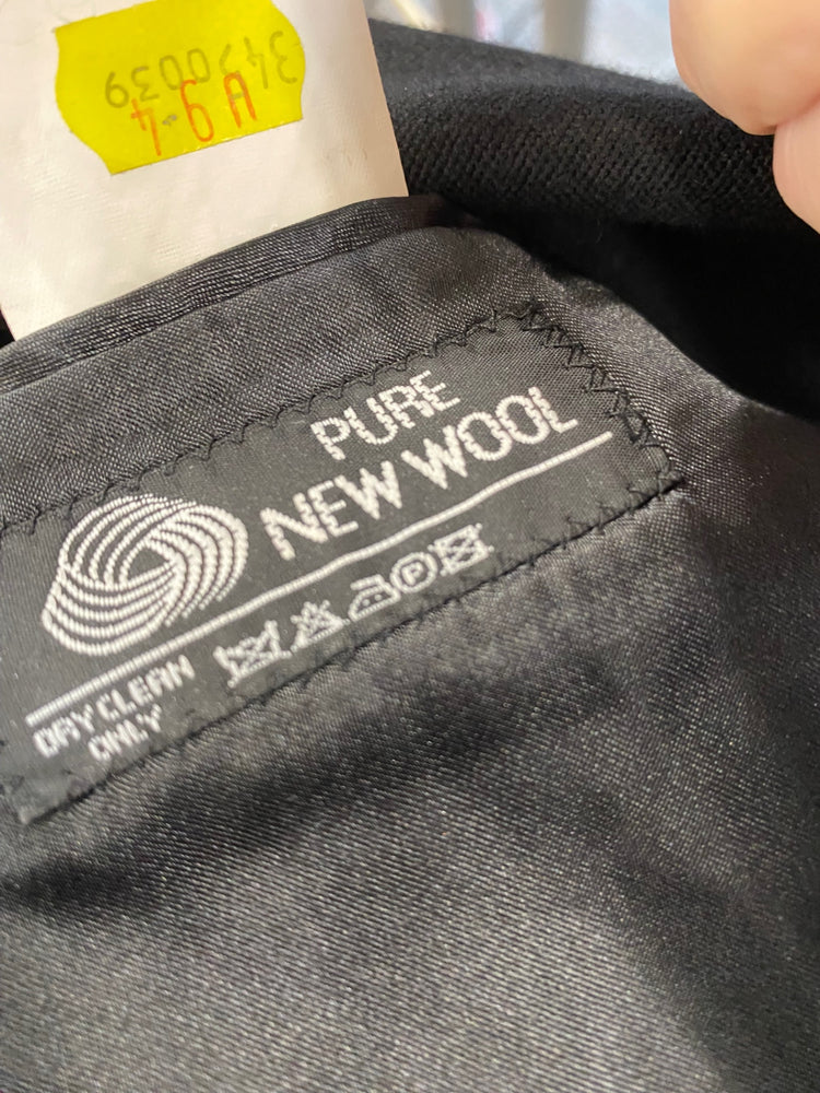 Fabulous FH The Tailoring Experience Prince Charlie Kilt Jacket 32 Black GM143