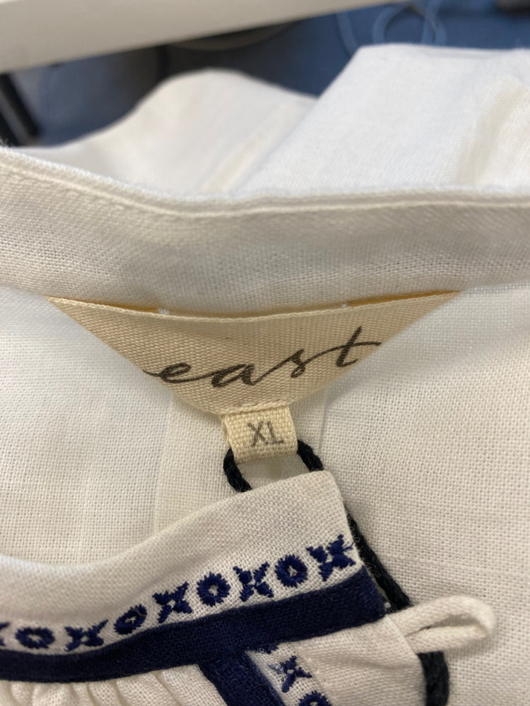 Fabulous EAST Blouse UK XL White navy pattern cotton GC459