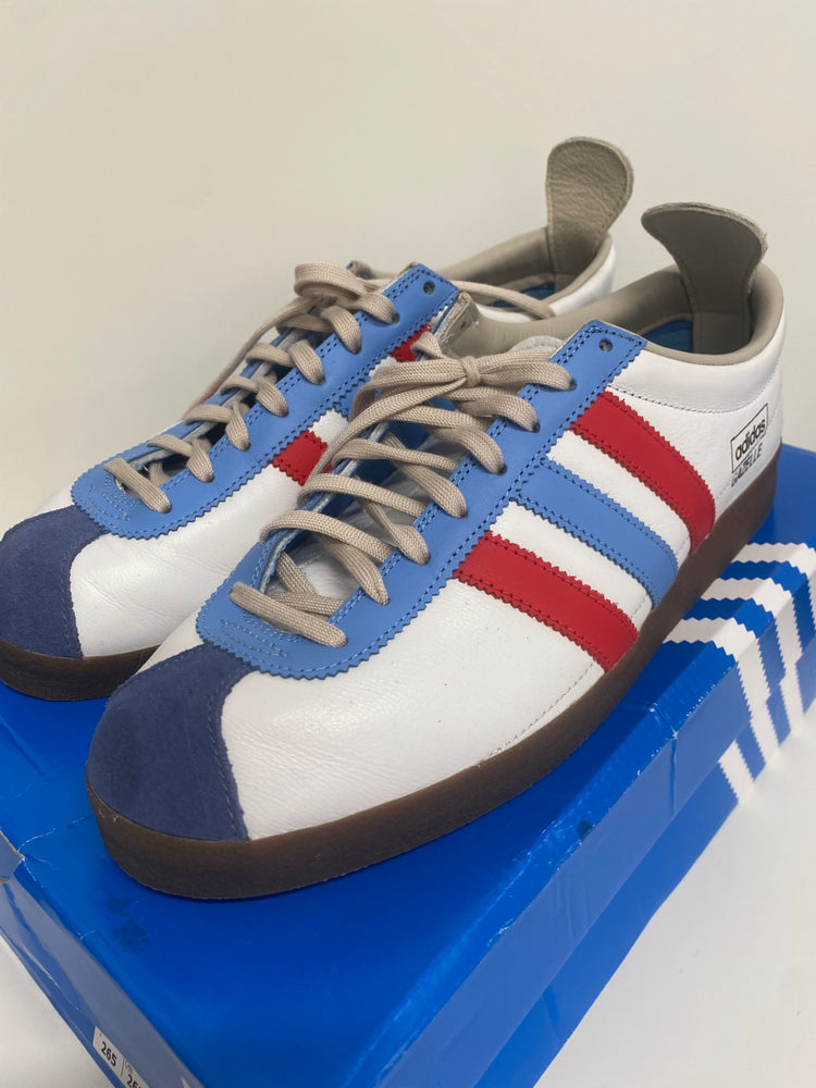 Fabulous Adidas Gazelle Vintage Sneakers UK8 White