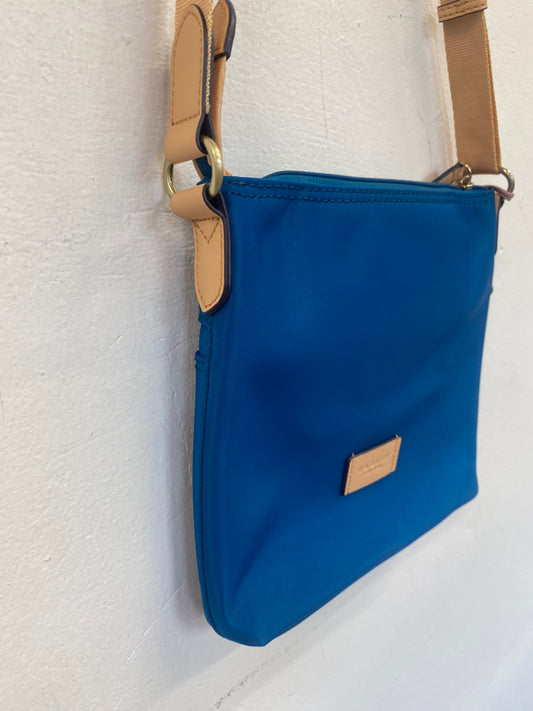 Fabulous Radley Pocket Essentials Bag M Turquoise Blue GC459