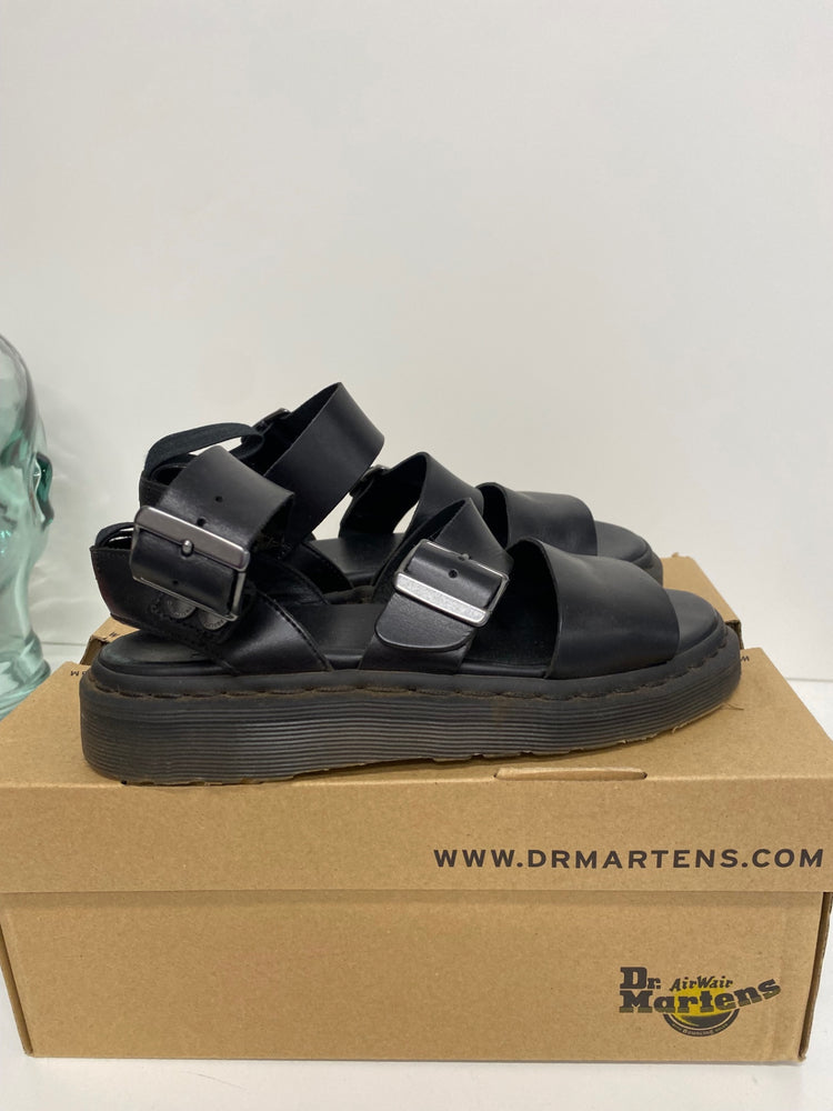 Fabulous Dr. Martens Gryphon Sandals 4 Black leather ZB458