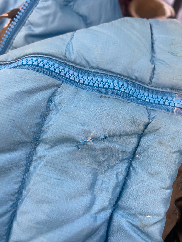 Fabulous Berghaus down Puffer Jacket Age 7-8 Light Blue teal SW461