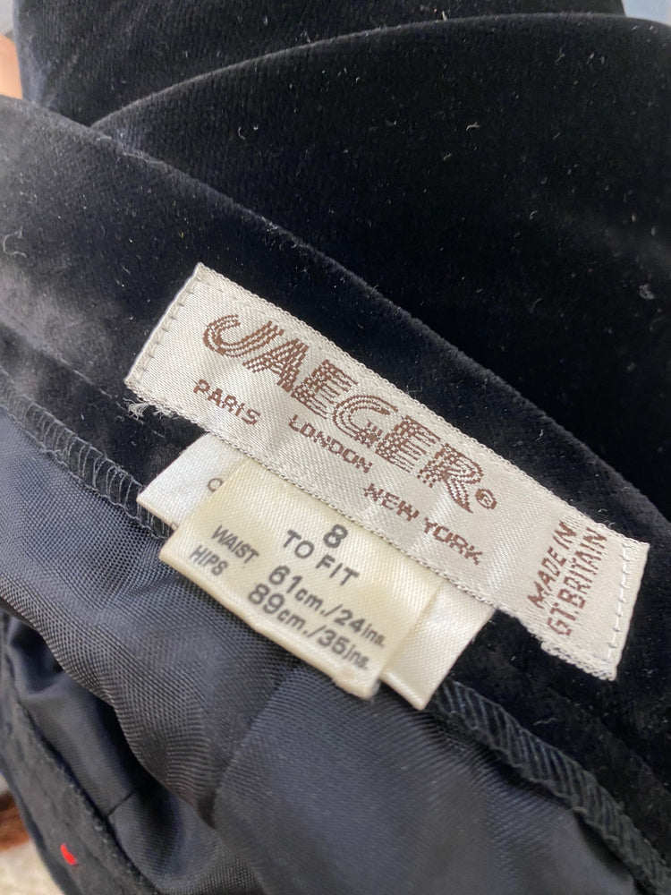 Fabulous Jaeger Skirt UK 8 Black A line vintage cottage core AT002