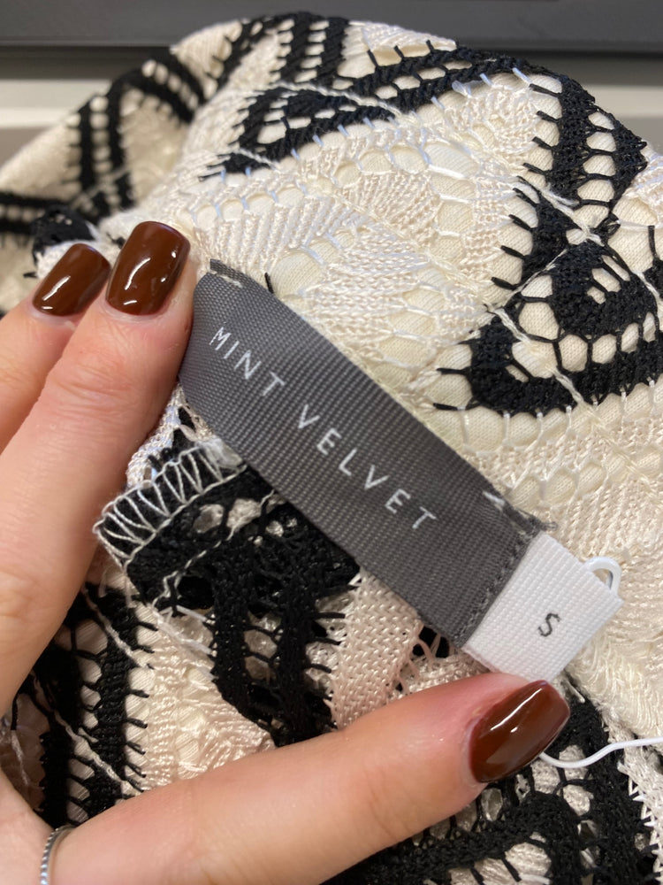 Fabulous Mint Velvet Wide leg trousers crochet UK S Black white zig zag JF463