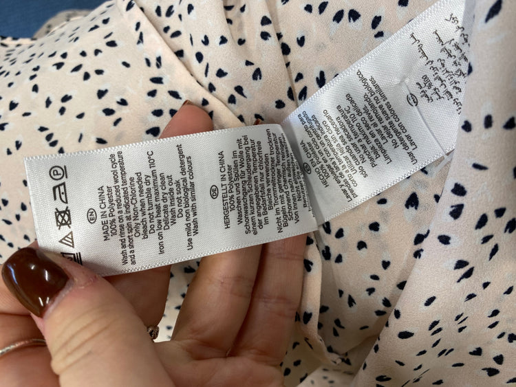 Fabulous HOBBS Blouse Uk 10 Black rose pattern JF463