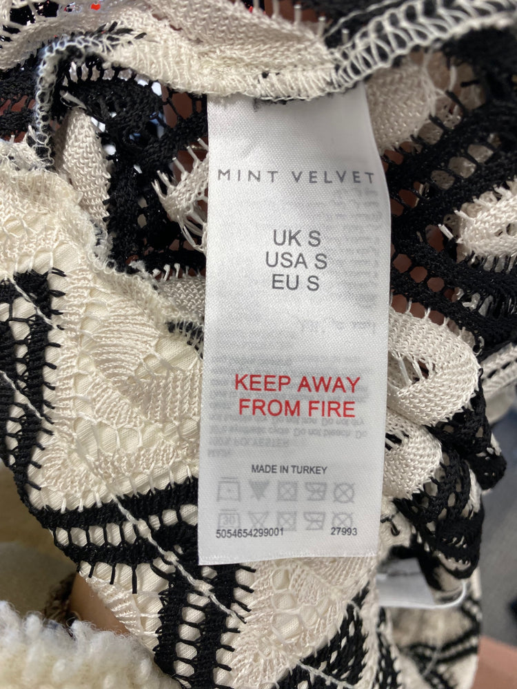 Fabulous Mint Velvet Wide leg trousers crochet UK S Black white zig zag JF463