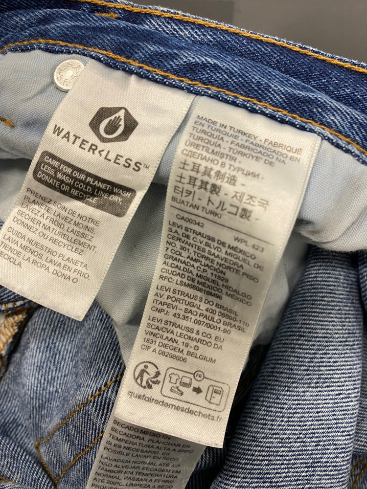 Fabulous Levis 501 Straight jeans W24" L28 Blue AP464