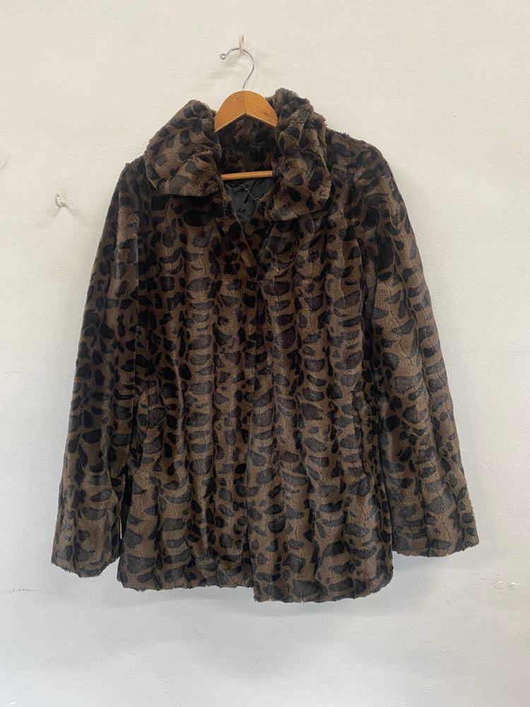 Fabulous Dennis Basso chocolate leopard Faux Fur Coat UKS Brown & Black Leopard Print AW002