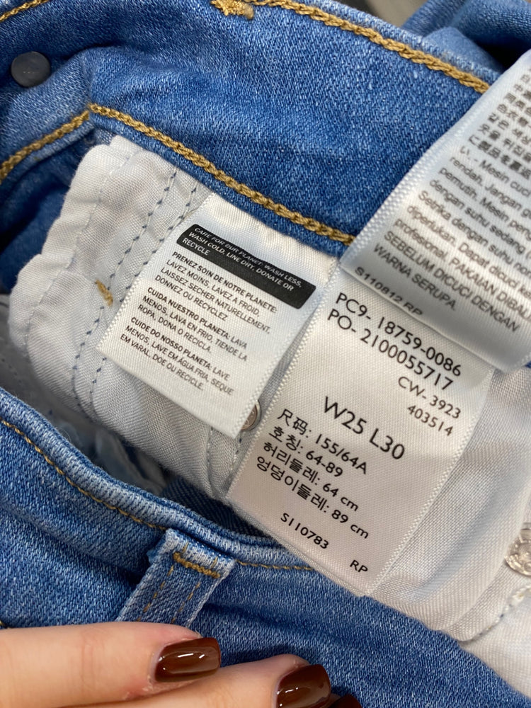 Fabulous Levi’s 725 high rise Bootcut Jeans W25” L30 AP464