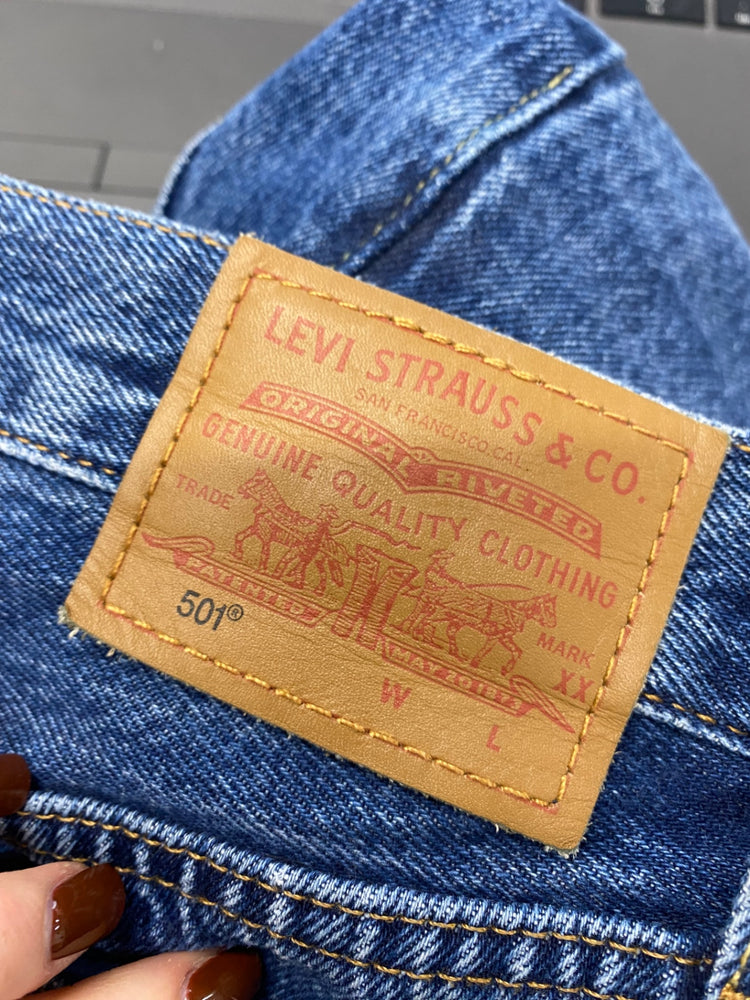 Fabulous Levis 501 Straight jeans W24" L28 Blue AP464