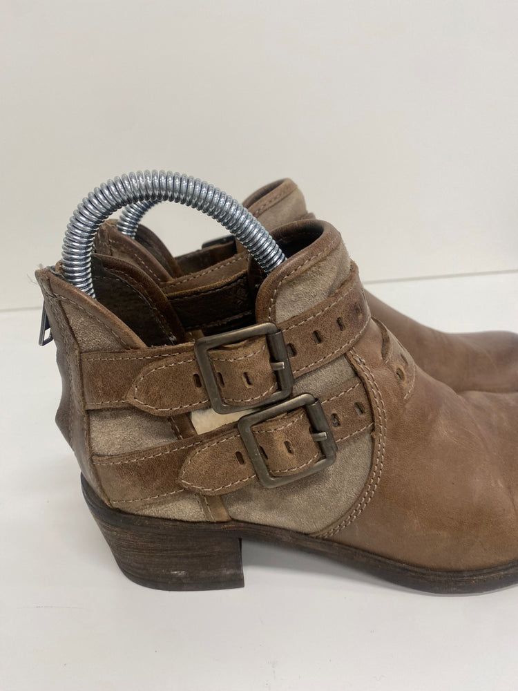 Fabulous UGG Patsy ankle strap western Boots UK4.5 Brown TG465