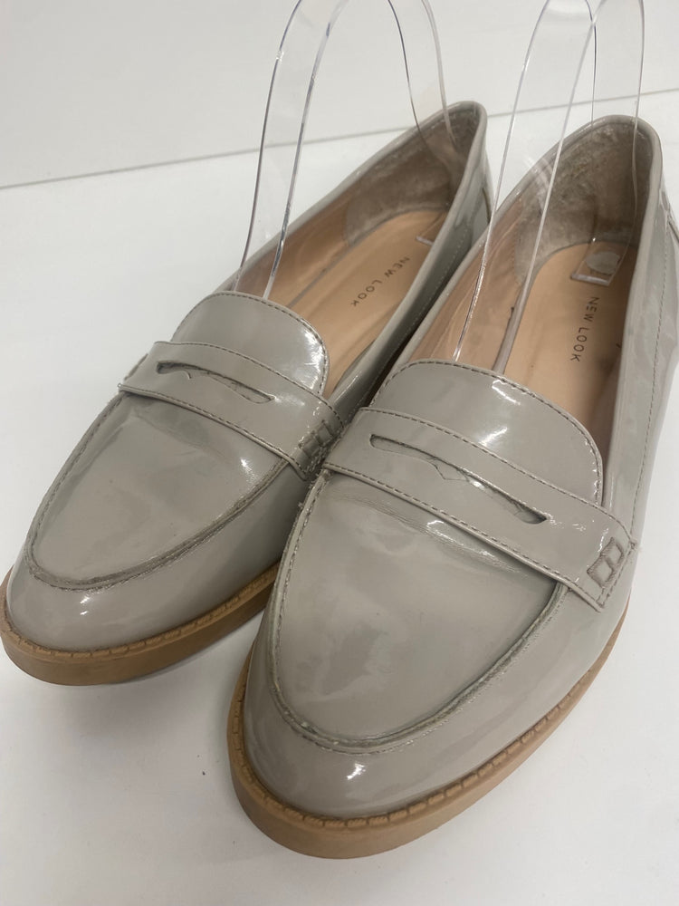 Fabulous New Look faux leather patent Loafers UK6 Grey MS479
