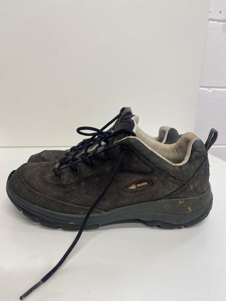 Fabulous Raichle Walking boots UK6 Black