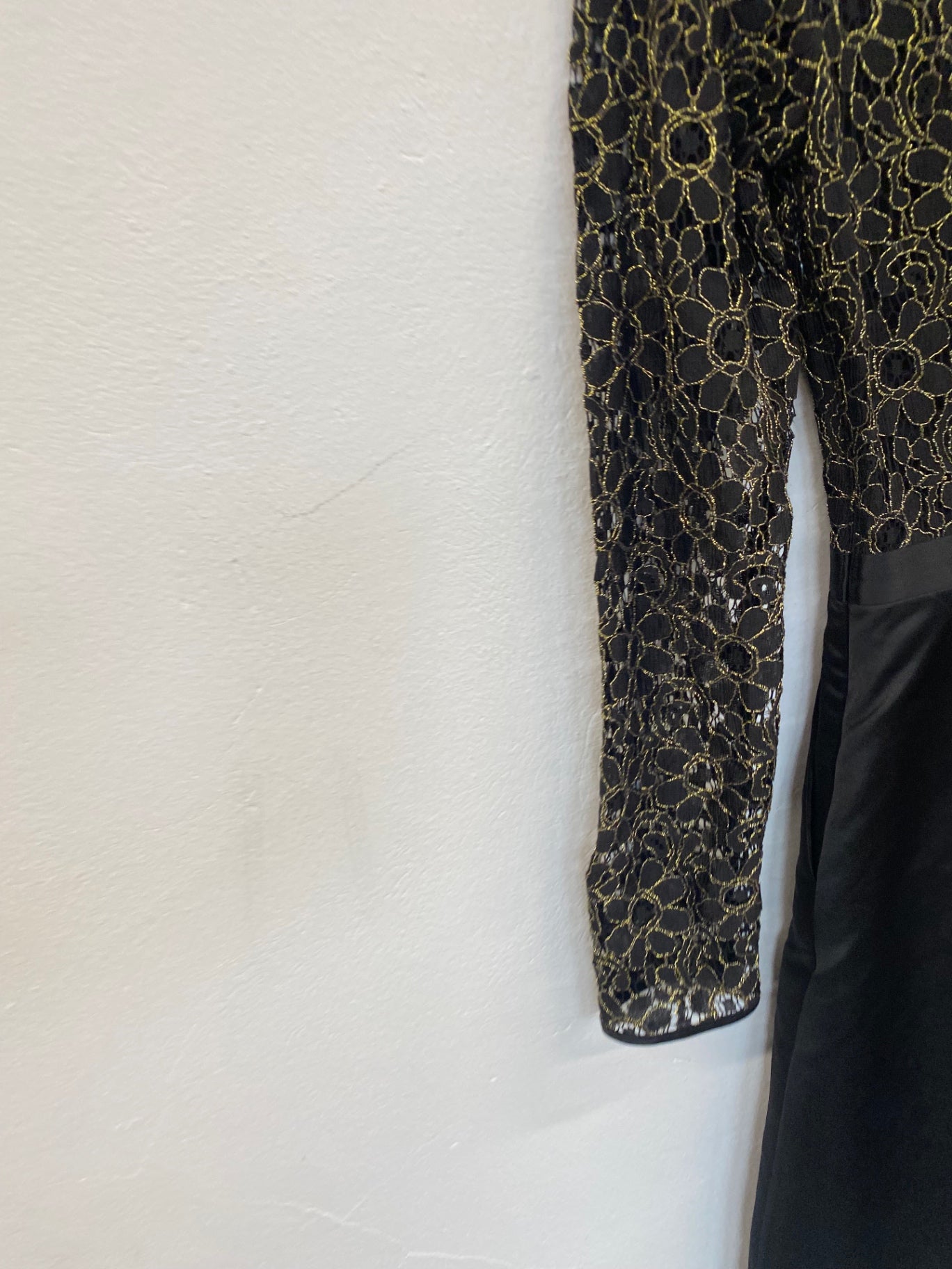 Fabulous Ted Baker Freeya Party Dress Uk10 Black & gold Occasion GM485
