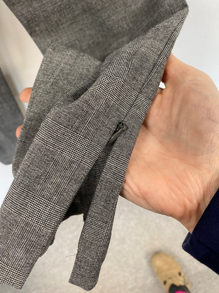 Fabulous Tommy Hilfiger peg Trousers UK12 Grey USA 8 SM487