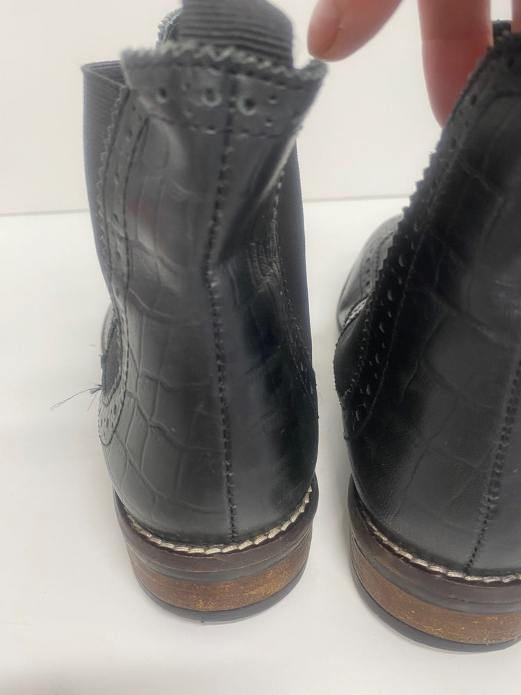 Fabulous Dune Brogued Leather ankle Boots UK5 Black Classic AC488