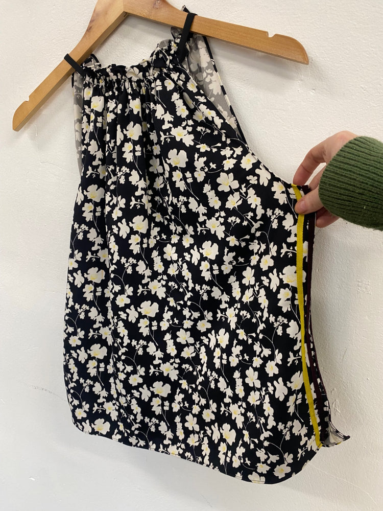 Fabulous ME+EM racer back floral Top Uk10 Black Yellow MW492