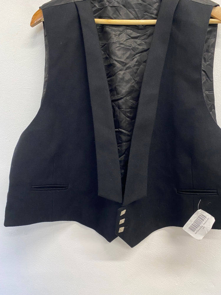 Fabulous Scottish Kilt waistcoat Prince Charlie UK 56 reg Black #677 MD001