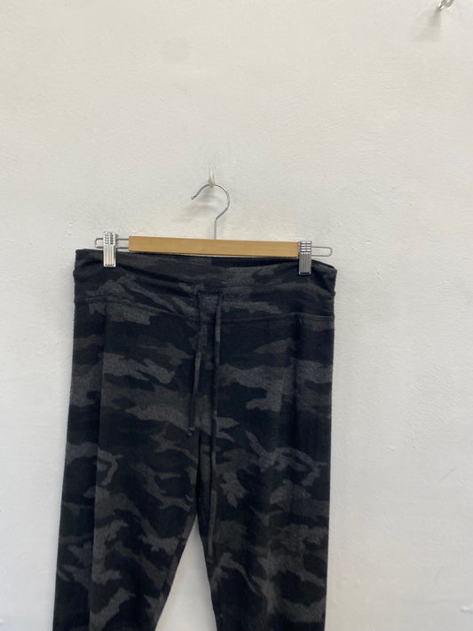 Fabulous Beyond Yoga Harem trousers UK 8 Black grey camo FH003