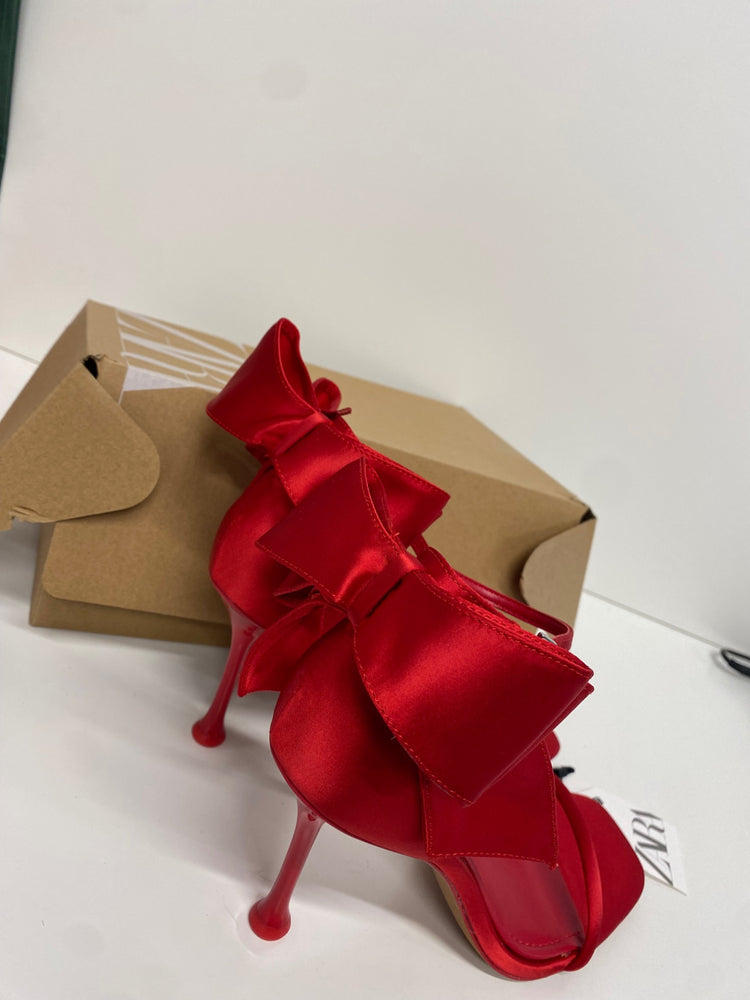 Fabulous Zara Heels UK 6 Red bow festive classy new RG020