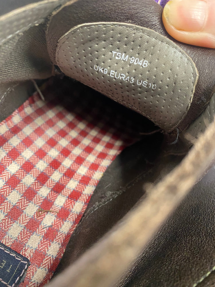 Fabulous Ted Baker Ashcroft 4 Chukka Boots UK9 Brown LG276