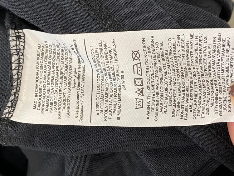 Fabulous Nike jordan diamond logo T-Shirt UK S Black green LG276