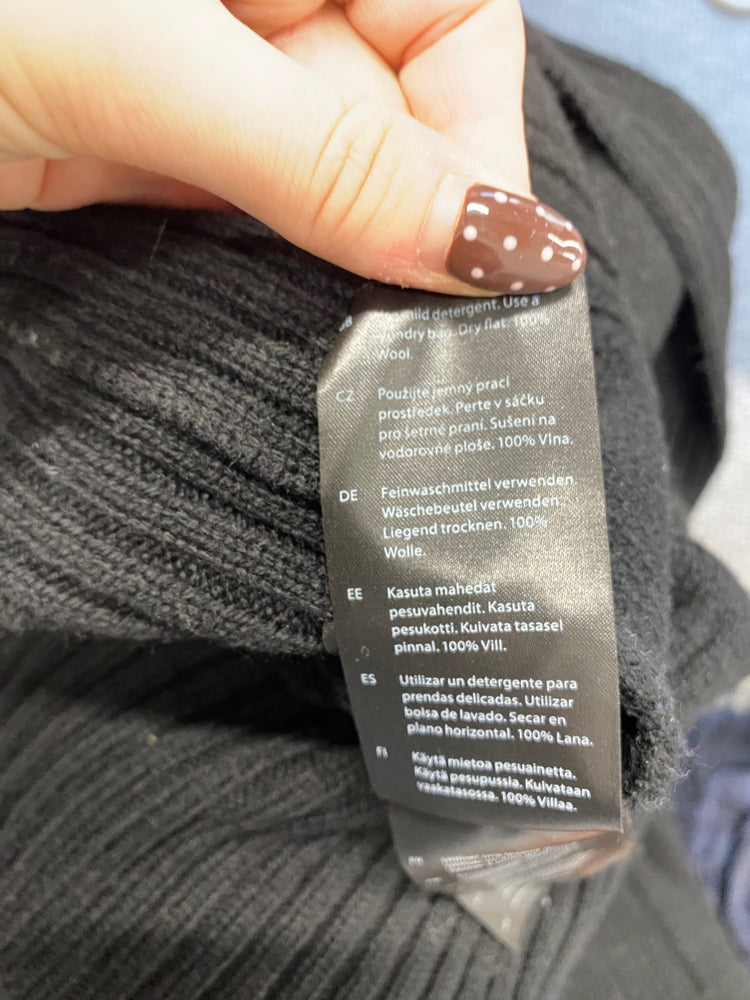 Fabulous Cos 100% wool Knitted Dress UK 8/10 Black LT002