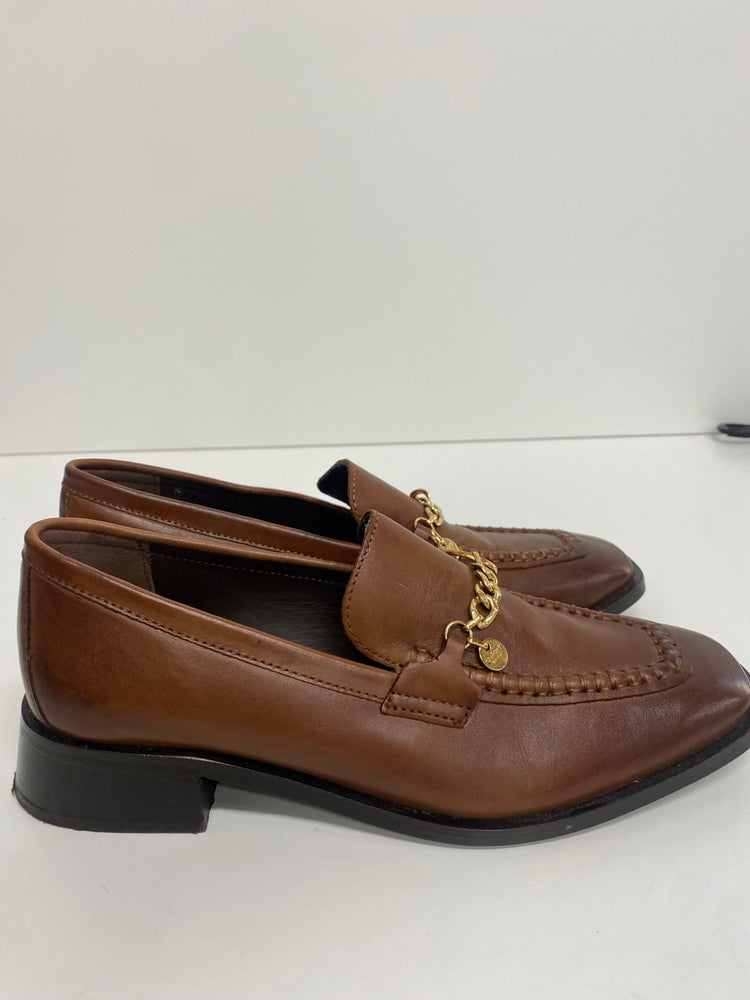 Fabulous Osprey classic timeless Loafers UK5 Brown tan leather chain details KF221