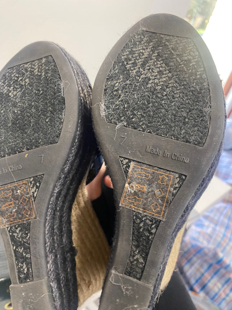 Fabulous Lauren Ralph Lauren Toni Patent Wedge Sandals UK6 Black KF221