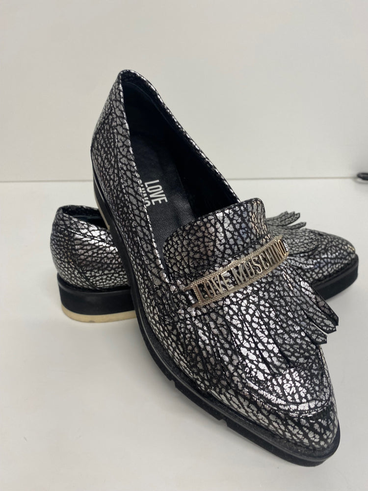 Fabulous Love Moschino Cracked Accent Loafers UK4 Silver KF221