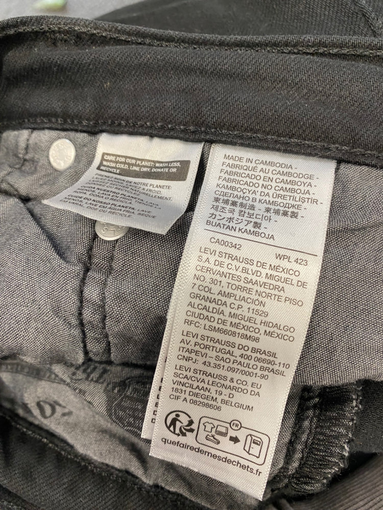 Fabulous Levi's 501 Straight jeans W32 L28 Black AC504