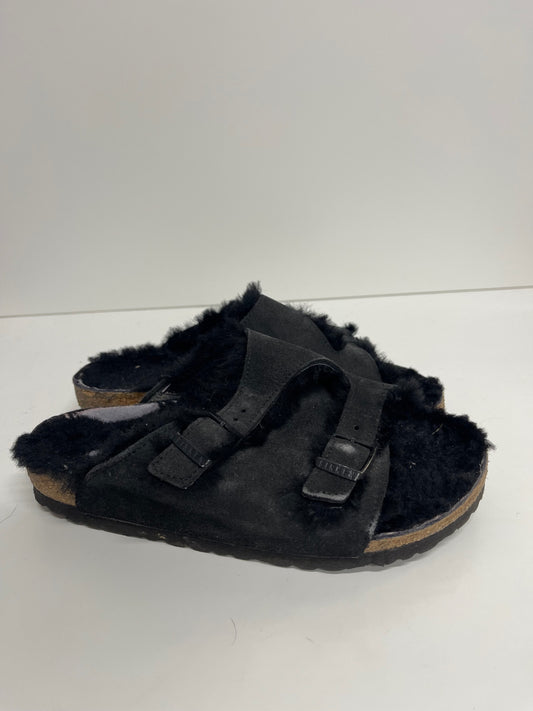 Fabulous Birkenstock Arizona shearling Sandals UK4 Black KM507